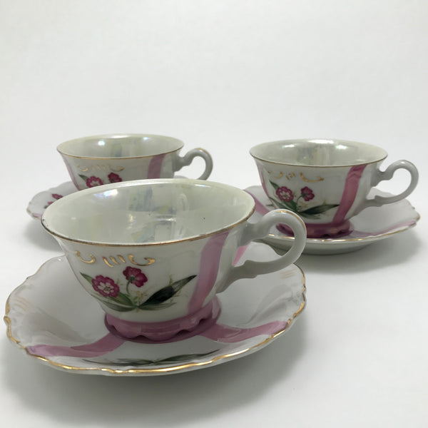 Opalescent Vintage Teacup and Saucer Trio - Blue Plum Collections